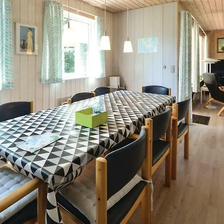 3 Bedroom Gorgeous In Σπίτι διακοπών Thyholm